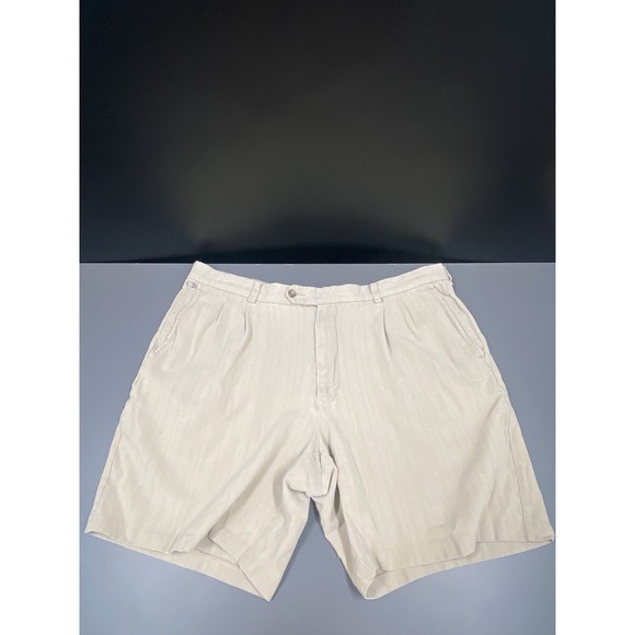 Tommy Bahama Pleated Front Shorts Mens Size 38 Silk Blend Beige Relaxed 9'' - Picture 2 of 7